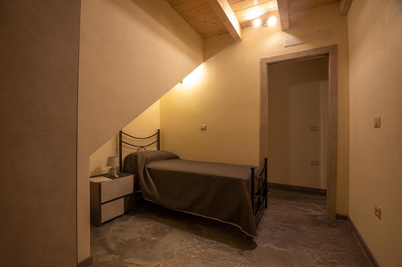 Via Cavour 19, Appartamento Del Conte Iglesias Εξωτερικό φωτογραφία